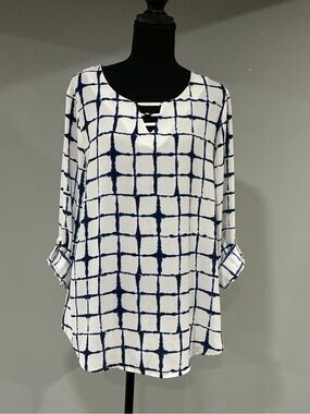 Apt. 9 White and Navy Grid-Print Tunic with Ladder Neck